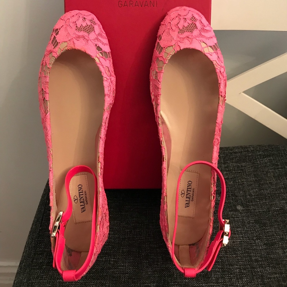 Valentino Garavani Pink Lace Ballet Flats , sz 38